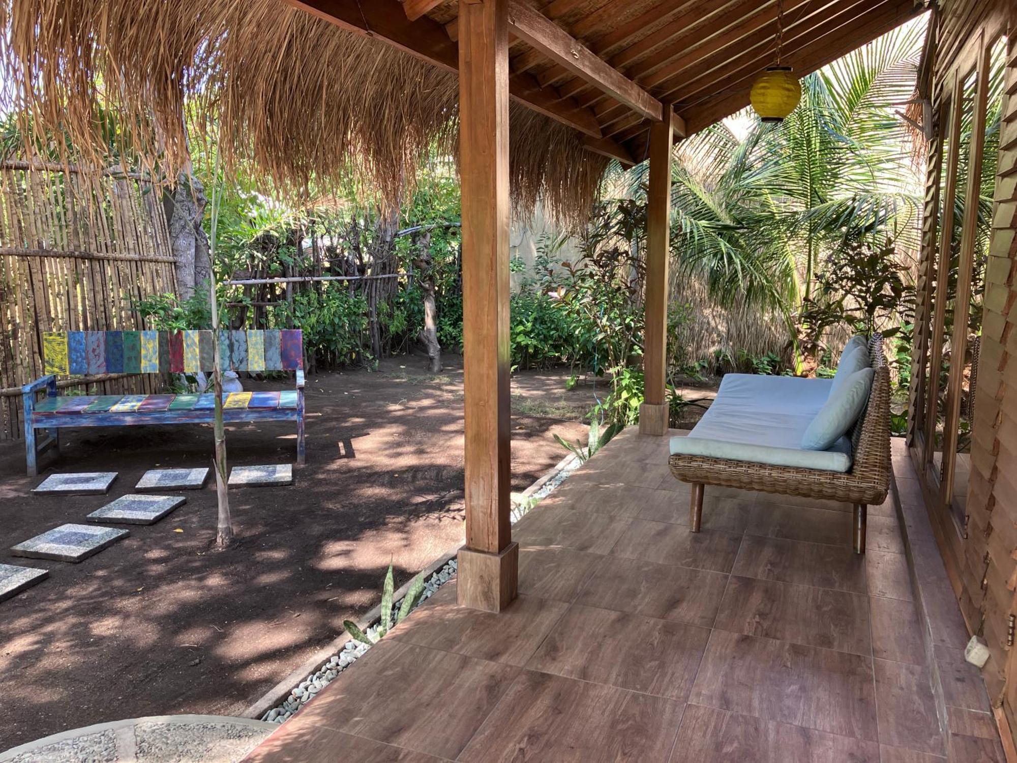 Meno Madia Bungalows Gili Meno Exterior foto